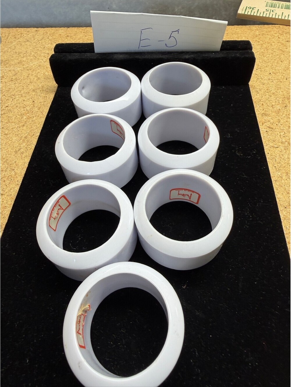 7 Audrey White Napkin Rings Set Minimalist Dining Table Decor Storage E-5